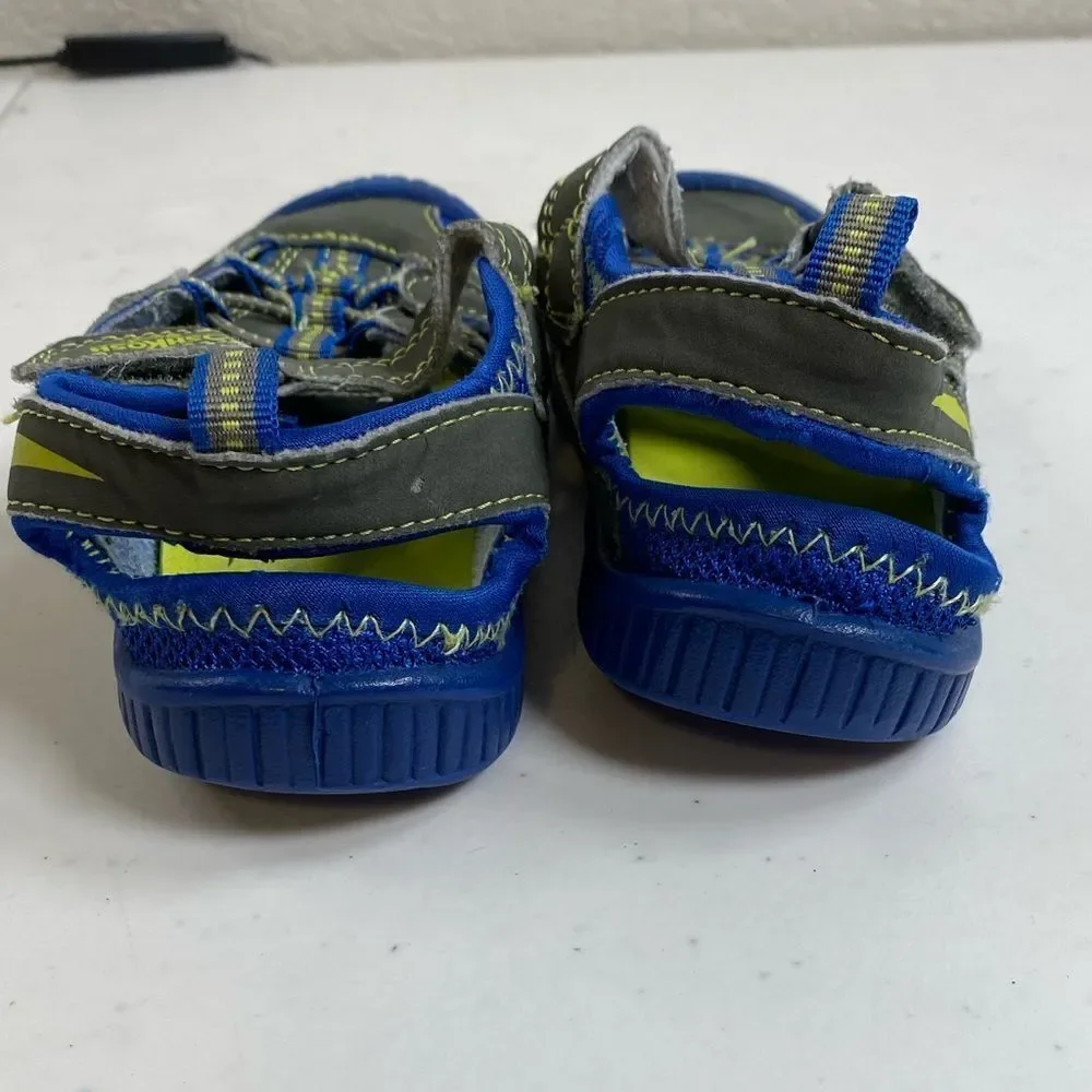 EUC Oshkosh B’Gosh Toddler Boys Sandals Water Shoes Hook & Loop Strap - Size 9
